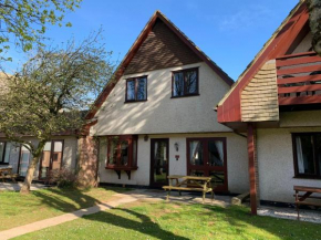Charming & Spacious Holiday Home